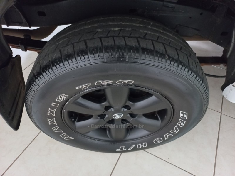 HILUX 2.5 4X4 CD 16V TURBO DIESEL 4P MANUAL - 2011 - FARROUPILHA