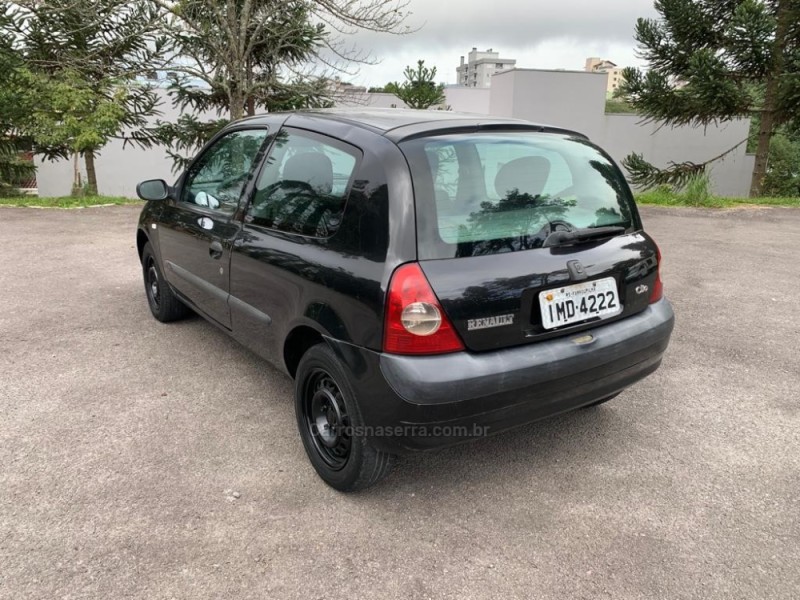 CLIO 1.0 AUTHENTIQUE 16V GASOLINA 2P MANUAL - 2005 - FARROUPILHA