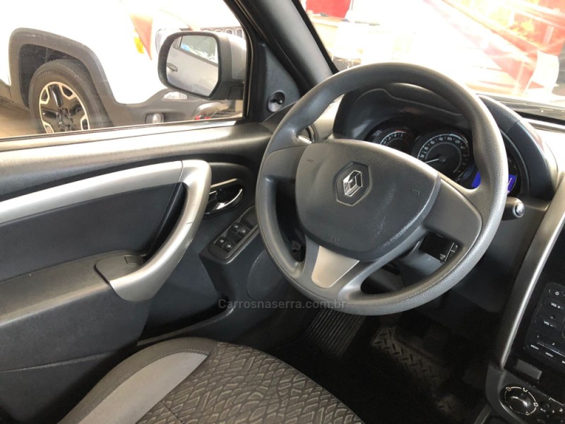 DUSTER 1.6 EXPRESSION 4X2 16V FLEX 4P MANUAL - 2019 - IGREJINHA