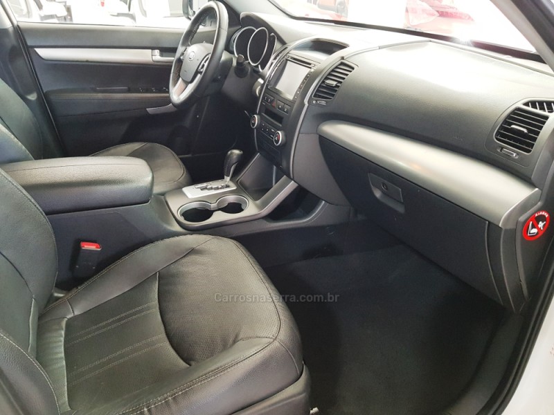 SORENTO 3.5 4X4 V6 24V GASOLINA 4P AUTOMÁTICO - 2013 - CAXIAS DO SUL