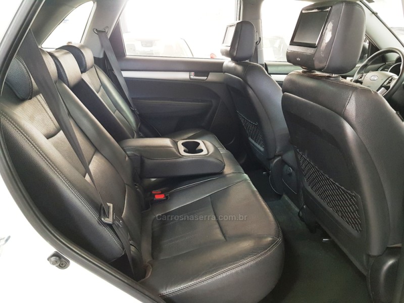 SORENTO 3.5 4X4 V6 24V GASOLINA 4P AUTOMÁTICO - 2013 - CAXIAS DO SUL