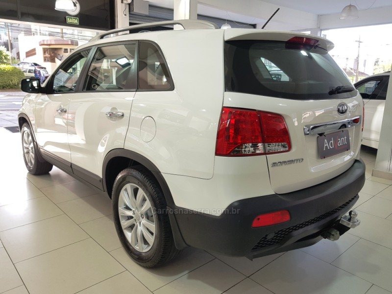 SORENTO 3.5 4X4 V6 24V GASOLINA 4P AUTOMÁTICO - 2013 - CAXIAS DO SUL