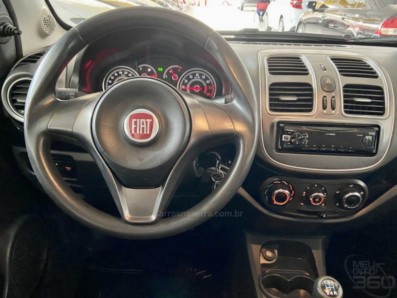 GRAND SIENA 1.0 ATTRACTIVE 8V FLEX 4P MANUAL - 2018 - ESTâNCIA VELHA