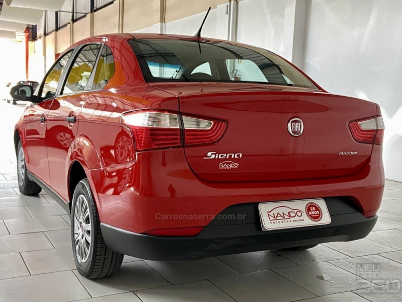 GRAND SIENA 1.0 ATTRACTIVE 8V FLEX 4P MANUAL - 2018 - ESTâNCIA VELHA