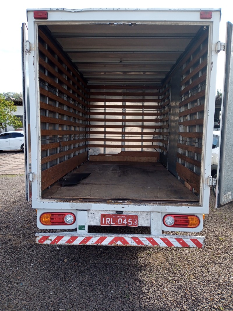 HR 2.5 LONGO BAÚ 4X2 16V 130CV TURBO INTERCOOLER DIESEL 2P MANUAL - 2011 - NOVO HAMBURGO