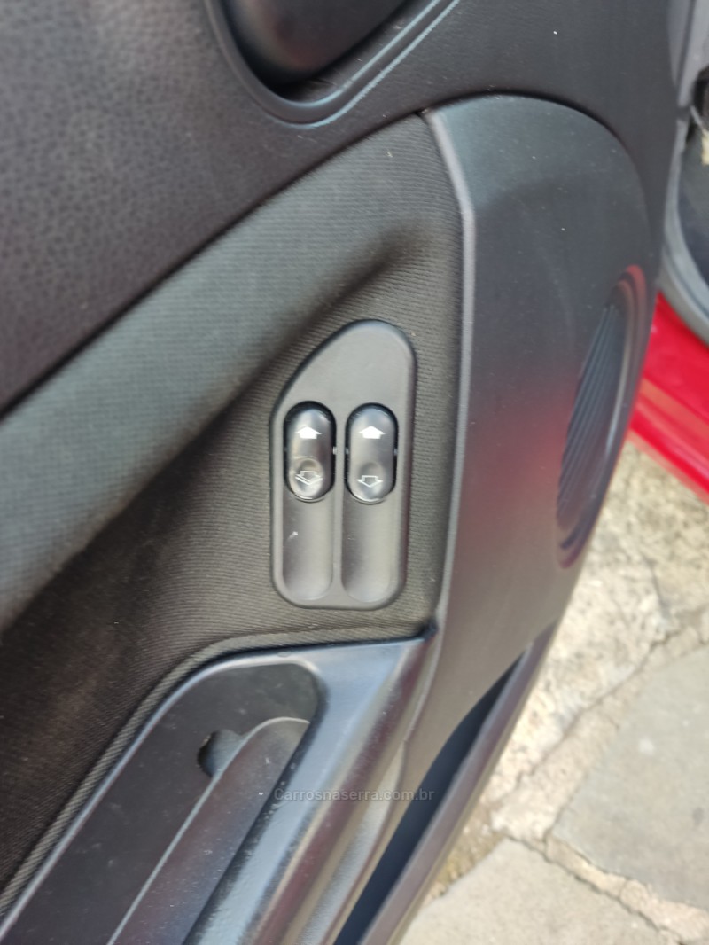 FIESTA 1.0 MPI HATCH 8V FLEX 4P MANUAL - 2013 - GUAPORé