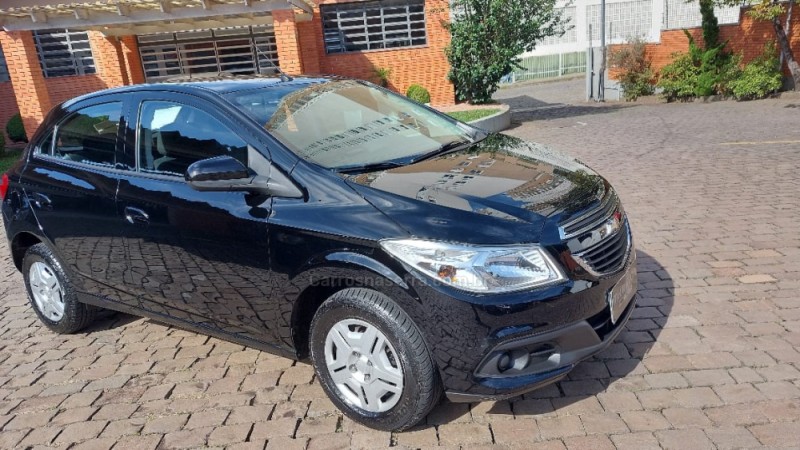 ONIX 1.0  LT 12V FLEX 4P MANUAL - 2013 - CAXIAS DO SUL