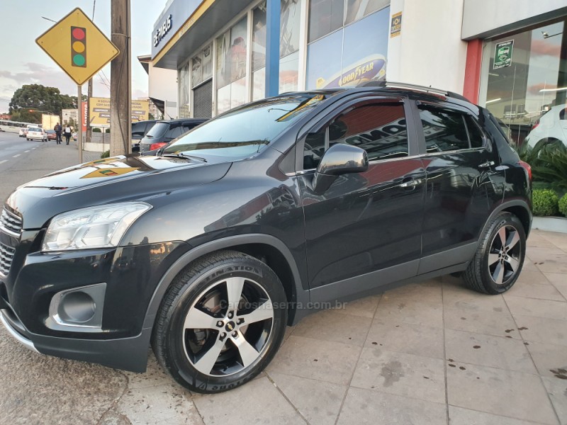 tracker 1.8 mpfi ltz 4x2 16v flex 4p automatico 2014 farroupilha