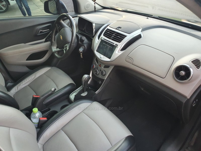 TRACKER 1.8 MPFI LTZ 4X2 16V FLEX 4P AUTOMÁTICO - 2014 - FARROUPILHA