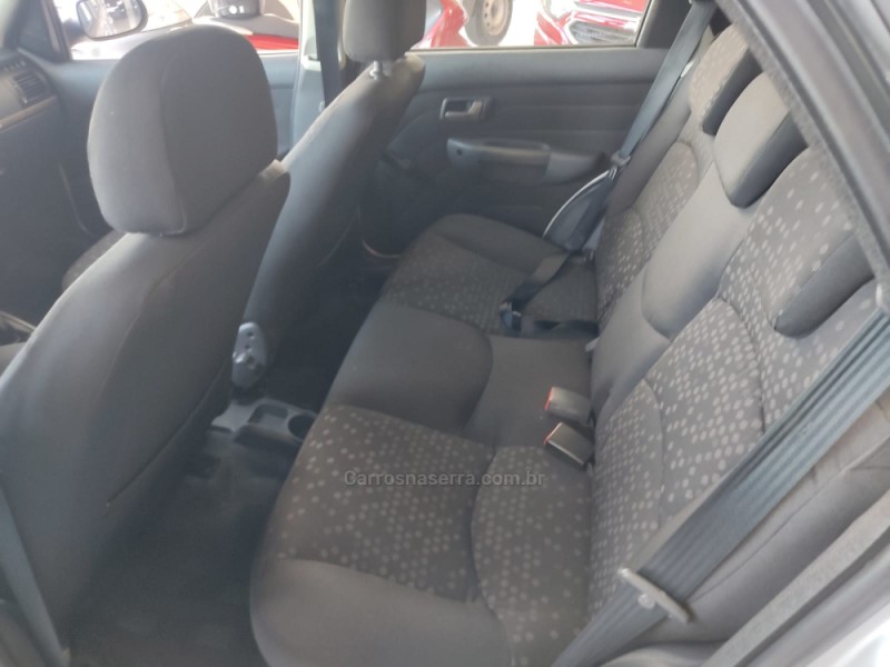 PALIO 1.4 MPI ATTRACTIVE WEEKEND 8V FLEX 4P MANUAL - 2011 - TAQUARA