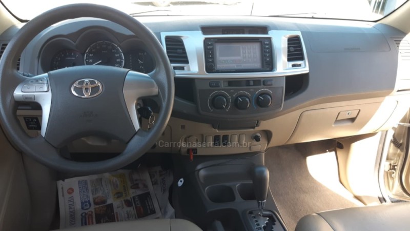 HILUX SW4 2.7 SR 4X2 16V FLEX 4P AUTOMÁTICO - 2013 - FARROUPILHA