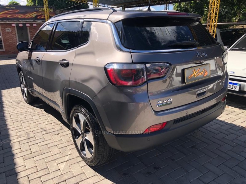 COMPASS 2.0 16V DIESEL LONGITUDE 4X4 AUTOMÁTICO - 2018 - CANELA