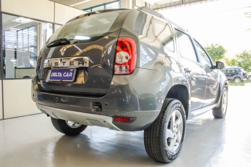 DUSTER 1.6 DYNAMIQUE 4X2 16V FLEX 4P MANUAL - 2014 - NOVO HAMBURGO