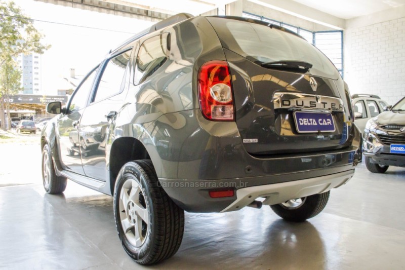 DUSTER 1.6 DYNAMIQUE 4X2 16V FLEX 4P MANUAL - 2014 - NOVO HAMBURGO