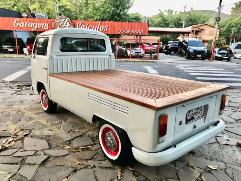 KOMBI 1.6 MI PICK-UP CS 8V GASOLINA 2P MANUAL - 1991 - TRêS COROAS