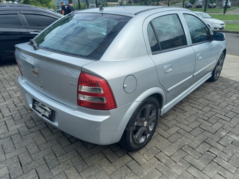 ASTRA 2.0 MPFI ADVANTAGE 8V FLEX 4P MANUAL - 2010 - FELIZ