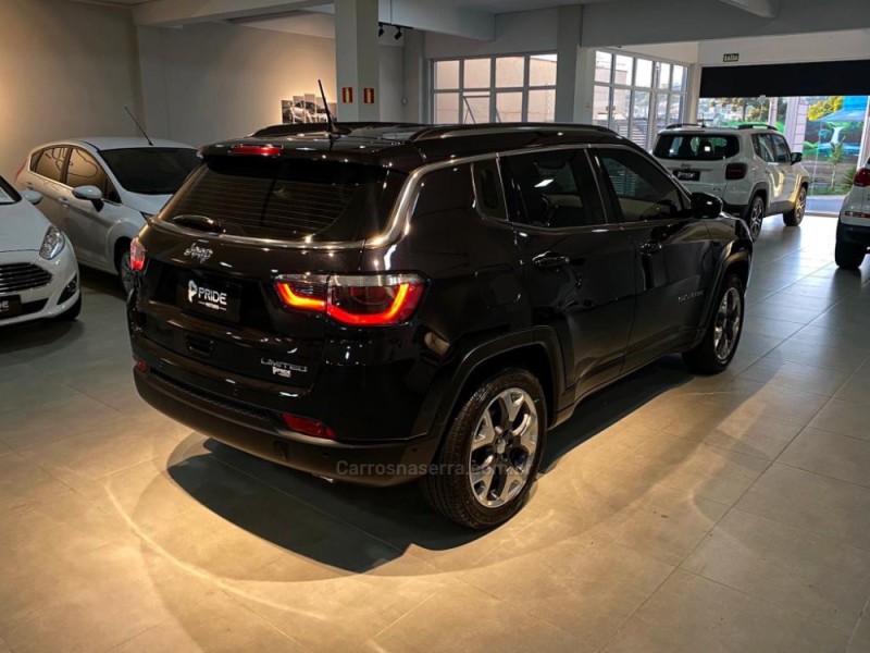COMPASS 2.0 16V FLEX LIMITED AUTOMÁTICO - 2017 - CAXIAS DO SUL