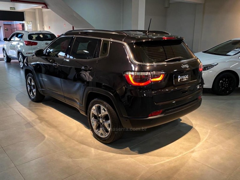 COMPASS 2.0 16V FLEX LIMITED AUTOMÁTICO - 2017 - CAXIAS DO SUL