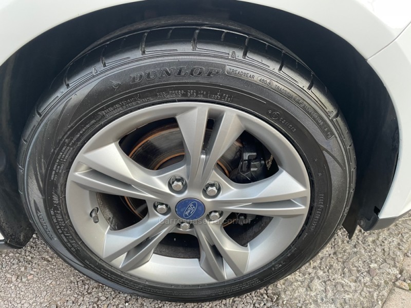 FOCUS 1.6 SE HATCH 16V FLEX 4P AUTOMÁTICO - 2015 - CAXIAS DO SUL