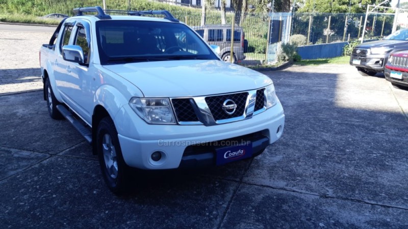 frontier 2.5 le 4x4 cd turbo eletronic diesel 4p manual 2010 farroupilha
