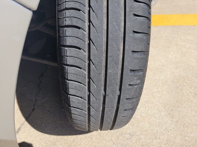 SANDERO 1.0 EXPRESSION 16V FLEX 4P MANUAL - 2012 - CAXIAS DO SUL