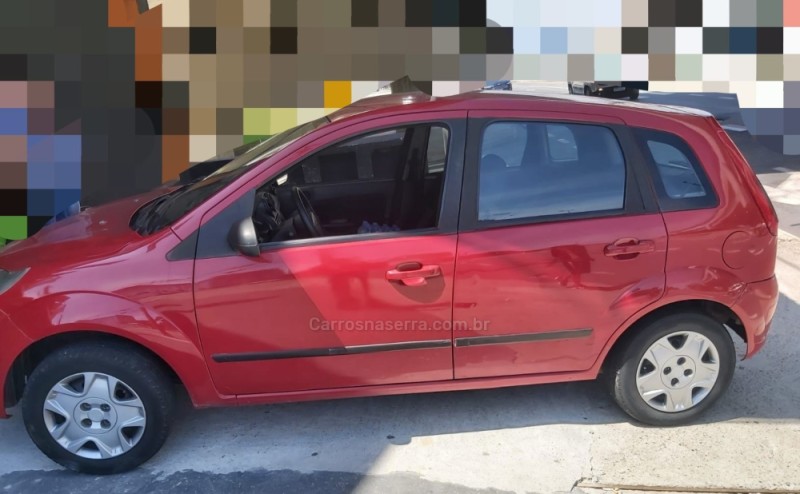 FIESTA 1.0 SE 8V FLEX 4P MANUAL - 2014 - GRAMADO