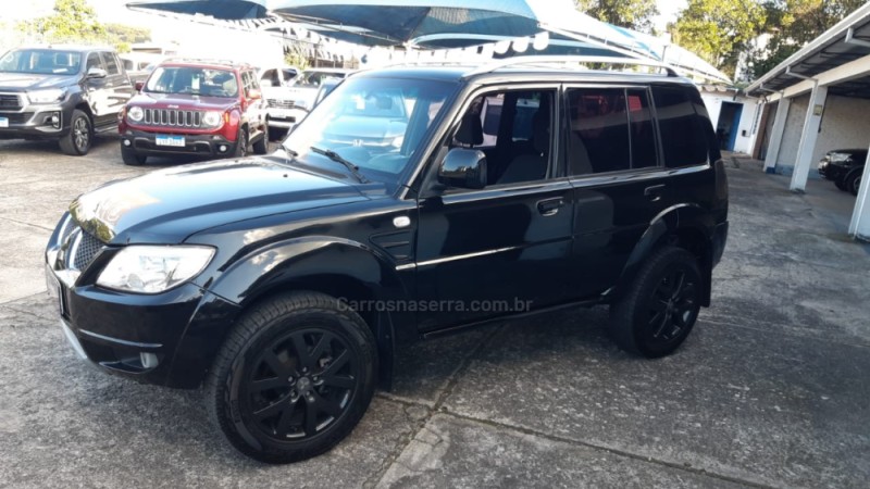 PAJERO TR4 2.0 4X4 16V FLEX 4P MANUAL - 2011 - FARROUPILHA
