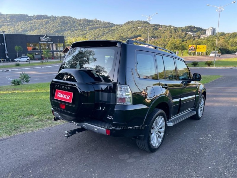PAJERO FULL 3.2 HPE 4X4 16V TURBO INTERCOOLER DIESEL 4P AUTOMÁTICO - 2015 - FELIZ