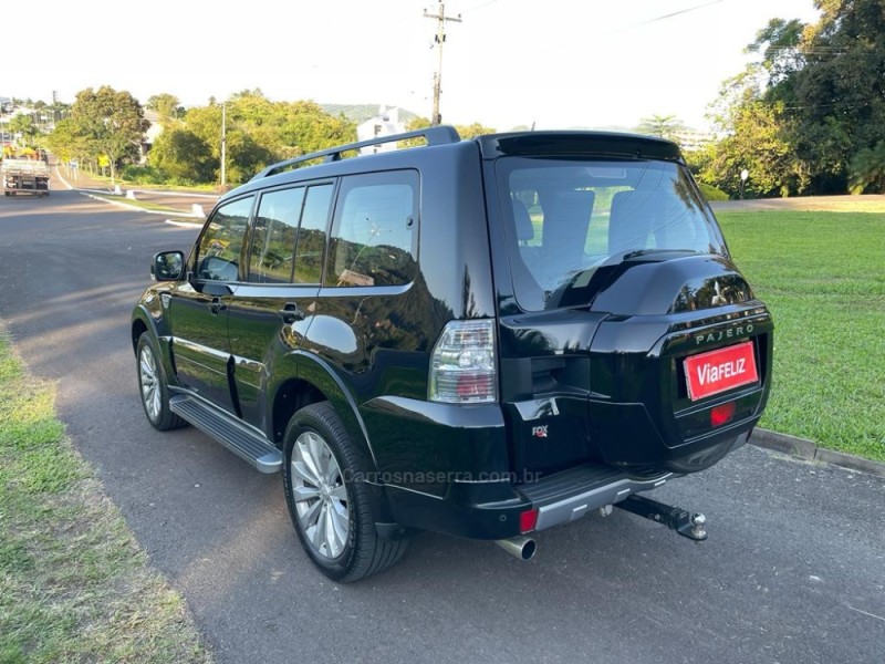 PAJERO FULL 3.2 HPE 4X4 16V TURBO INTERCOOLER DIESEL 4P AUTOMÁTICO - 2015 - FELIZ