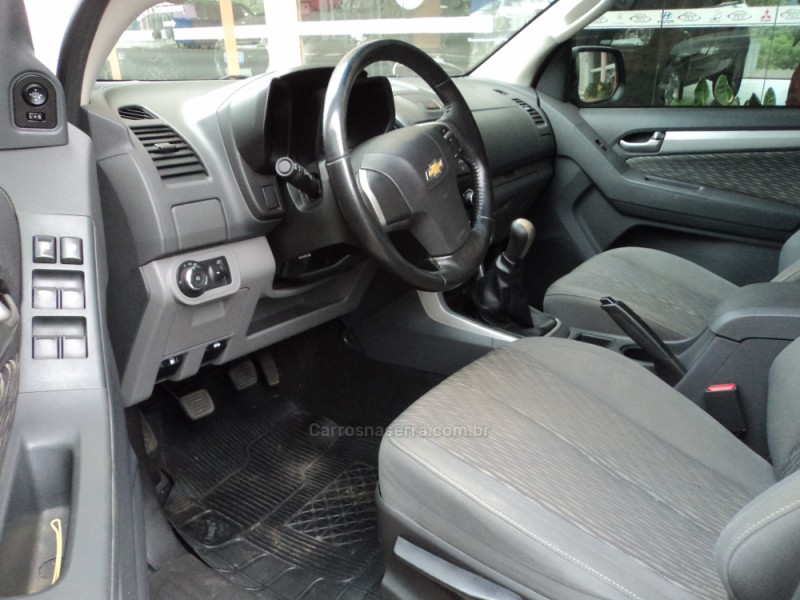 S10 2.5 LT 4X2 CD 16V FLEX 4P MANUAL - 2015 - CARLOS BARBOSA