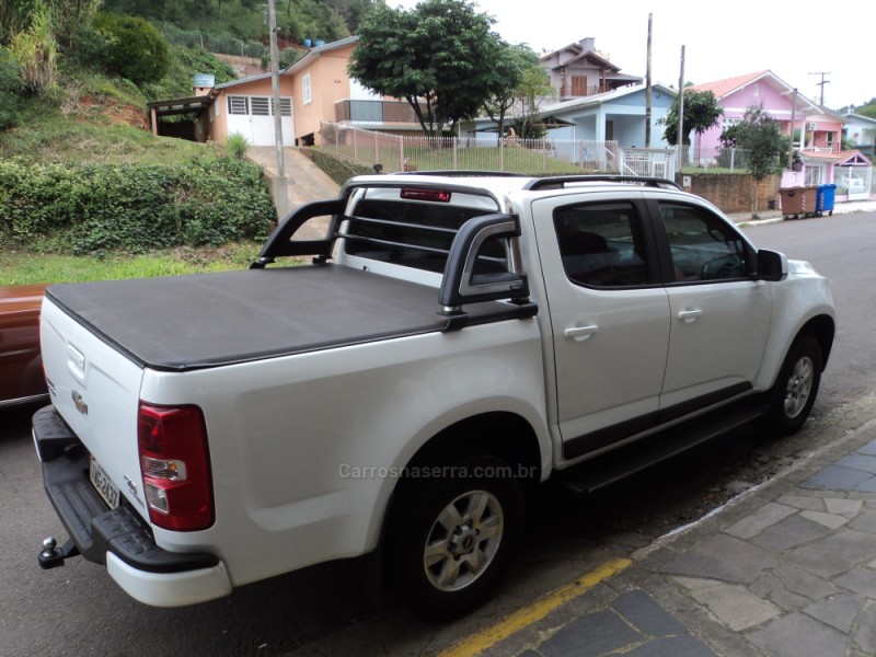 S10 2.5 LT 4X2 CD 16V FLEX 4P MANUAL - 2015 - CARLOS BARBOSA
