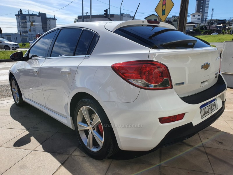 CRUZE 1.8 LT 16V FLEX 4P MANUAL - 2015 - FARROUPILHA