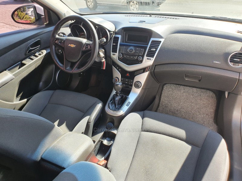 CRUZE 1.8 LT 16V FLEX 4P MANUAL - 2015 - FARROUPILHA