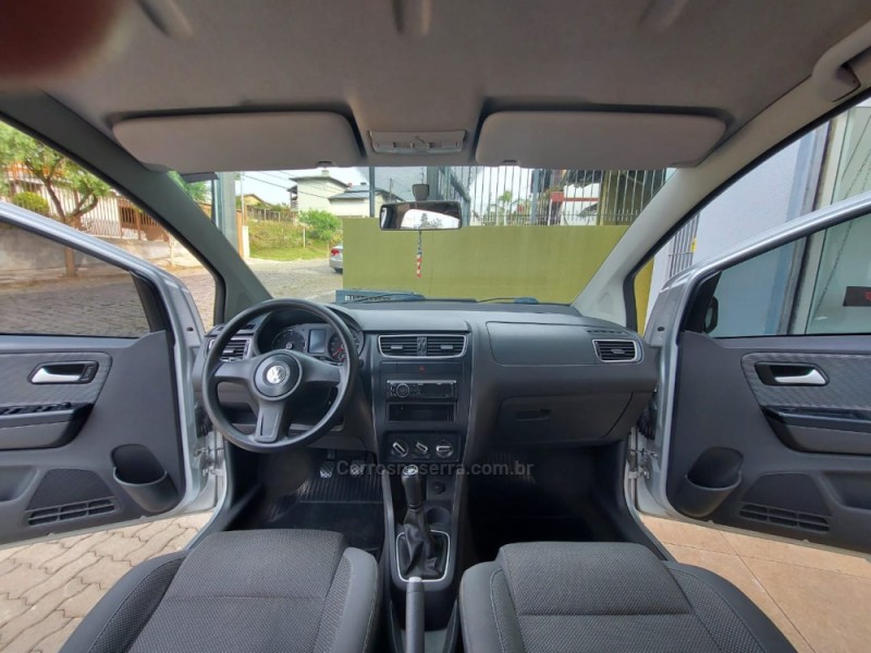FOX 1.0 MI 8V FLEX 4P MANUAL - 2011 - CAXIAS DO SUL