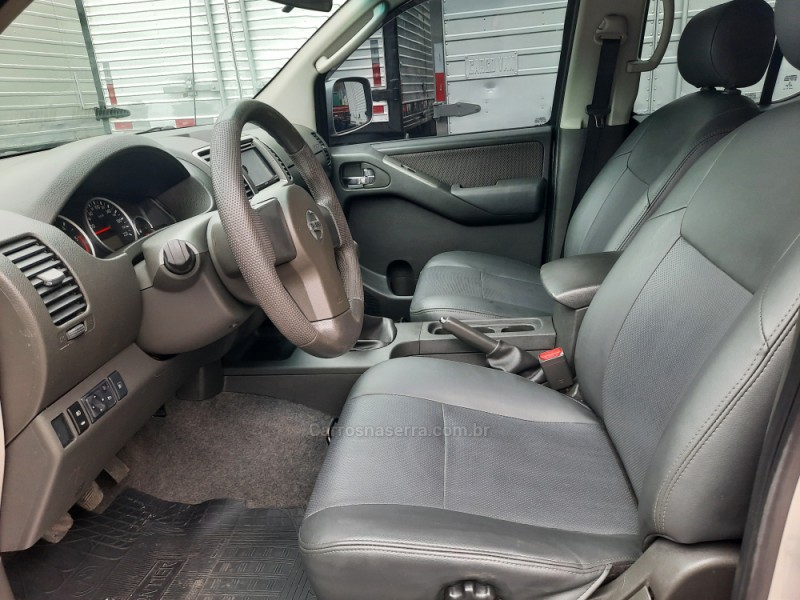 FRONTIER 2.5 SE 4X4 CD TURBO ELETRONIC DIESEL 4P MANUAL - 2014 - CAXIAS DO SUL