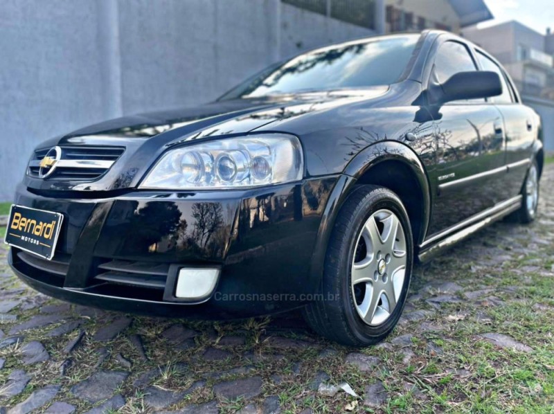ASTRA 2.0 MPFI ELEGANCE SEDAN 8V FLEX 4P MANUAL