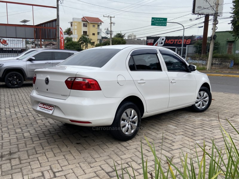 VOYAGE 1.0 MI CITY 8V FLEX 4P MANUAL - 2014 - CAMPO BOM