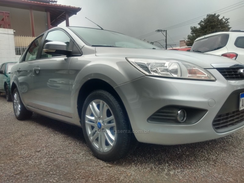 FOCUS 2.0 GLX 16V FLEX 4P MANUAL - 2012 - FARROUPILHA