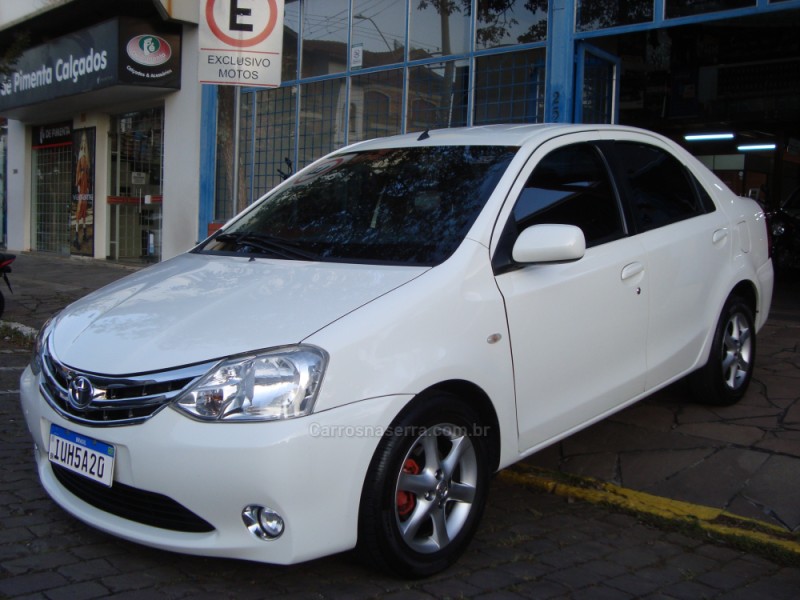 ETIOS 1.5 XLS SEDAN 16V FLEX 4P MANUAL - 2013 - FLORES DA CUNHA