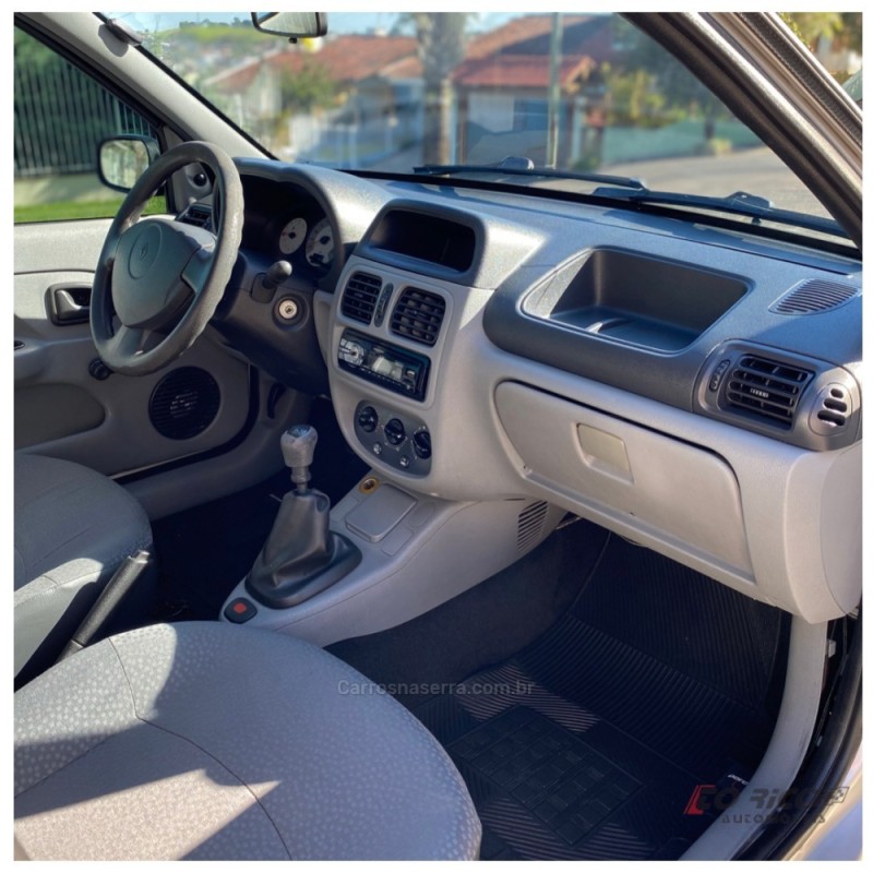 CLIO 1.0 CAMPUS 16V FLEX 4P MANUAL - 2010 - CAMPO BOM