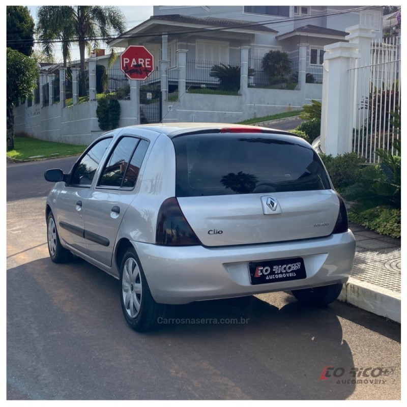 CLIO 1.0 CAMPUS 16V FLEX 4P MANUAL - 2010 - CAMPO BOM