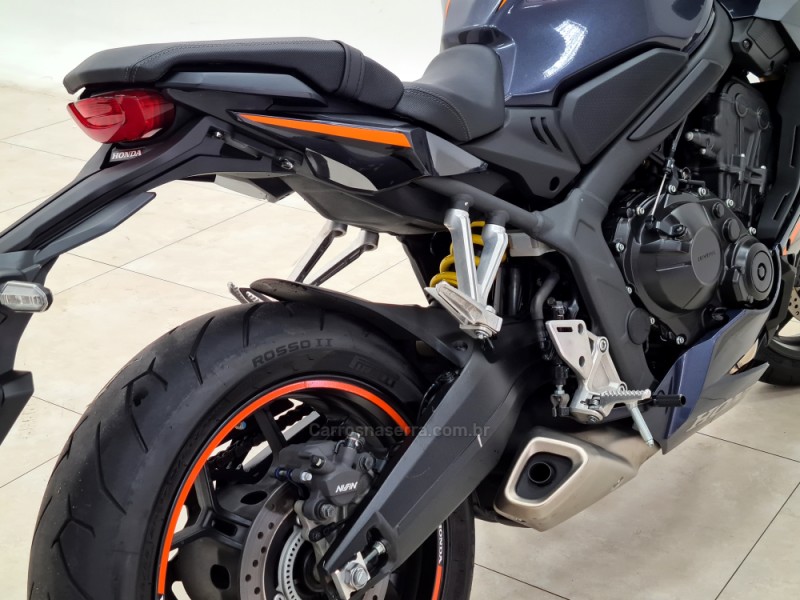 CB 650R  - 2021 - SANTA CRUZ DO SUL