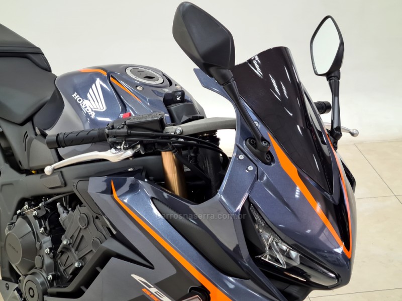CB 650R  - 2021 - SANTA CRUZ DO SUL