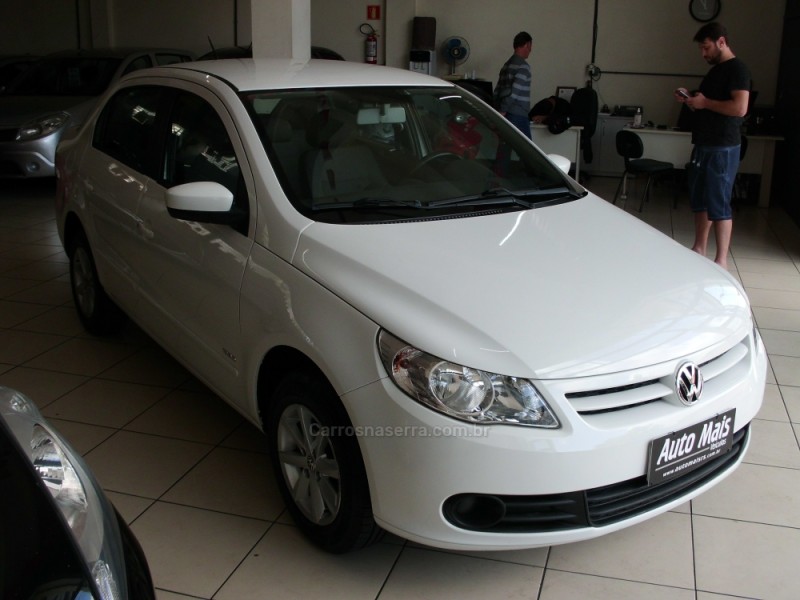 VOYAGE 1.0 MI CITY 8V FLEX 4P MANUAL - 2013 - FLORES DA CUNHA