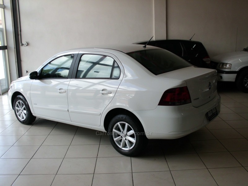 VOYAGE 1.0 MI CITY 8V FLEX 4P MANUAL - 2013 - FLORES DA CUNHA