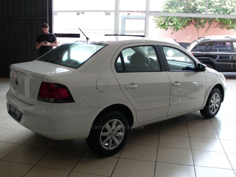 VOYAGE 1.0 MI CITY 8V FLEX 4P MANUAL - 2013 - FLORES DA CUNHA