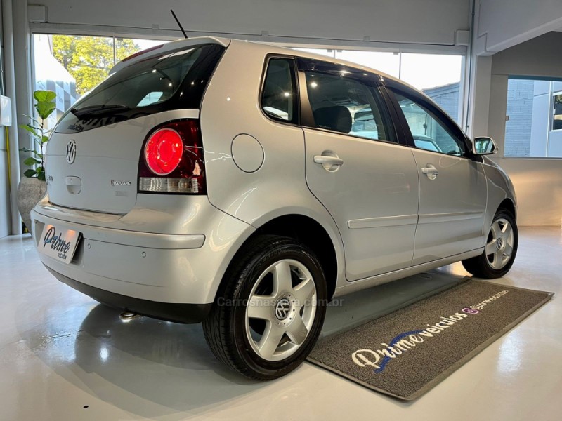 POLO 1.6 MI COMFORTLINE 8V FLEX 4P AUTOMÁTICO - 2011 - ESTâNCIA VELHA