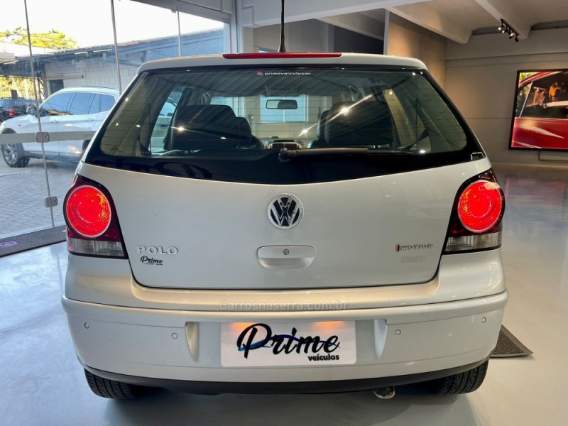 POLO 1.6 MI COMFORTLINE 8V FLEX 4P AUTOMÁTICO - 2011 - ESTâNCIA VELHA
