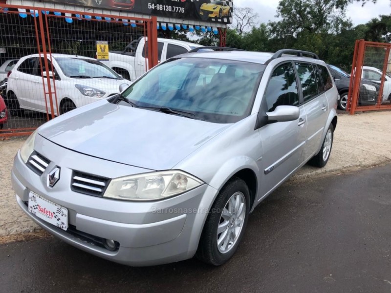 MÉGANE 1.6 DYNAMIQUE GRAND TOUR 16V FLEX 4P MANUAL