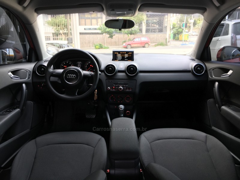 A1 1.4 TFSI SPORTBACK ATTRACTION 16V 122CV GASOLINA 4P S-TRONIC - 2014 - CAXIAS DO SUL